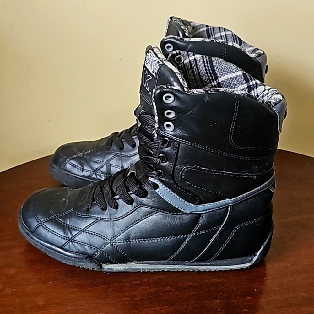 K‎ Konkreet women's ankle winter fall boots black size 9